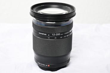 Olympus ED 12-200mm F.5-6.3 -Gebrauchtartikel-
